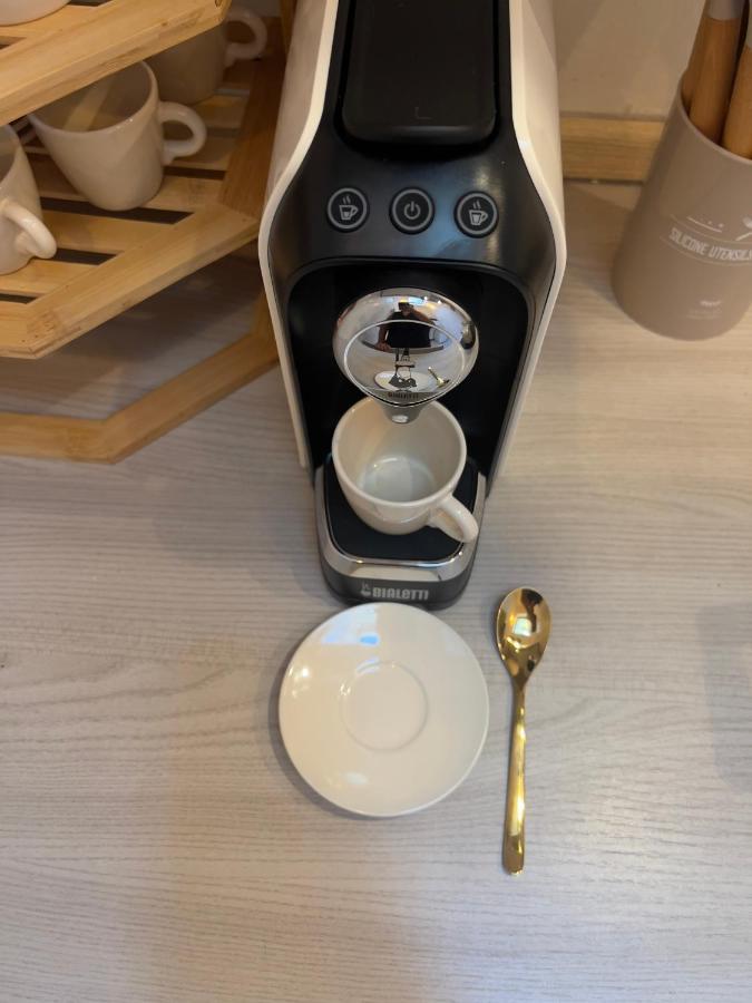 Regina Milano In Porta Romana 3 - Sky Tv, Wifi & Breakfast Box公寓 外观 照片